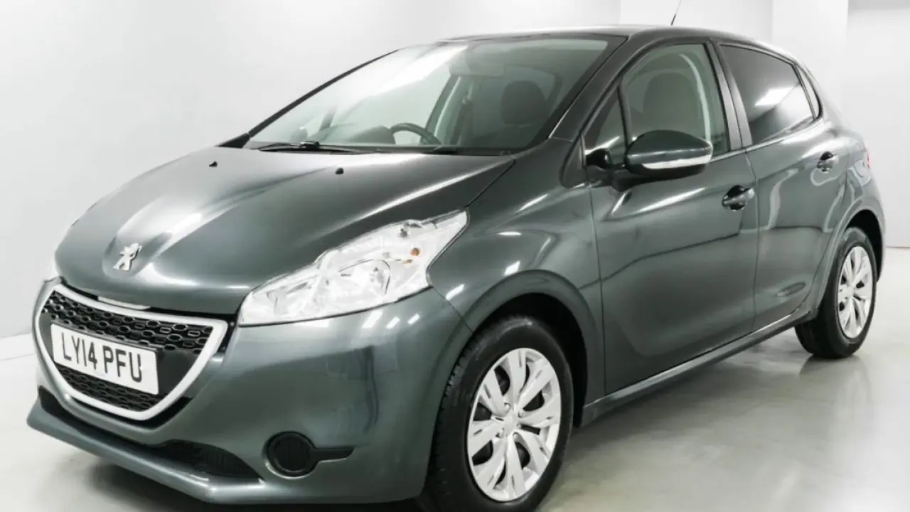 Peugeot 208 208 1.4 HDI Access 4