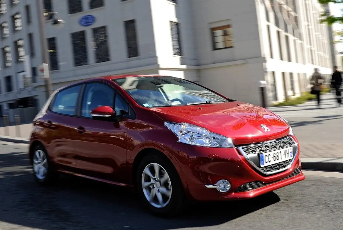 Peugeot 208 208 1.4 HDI Active 4