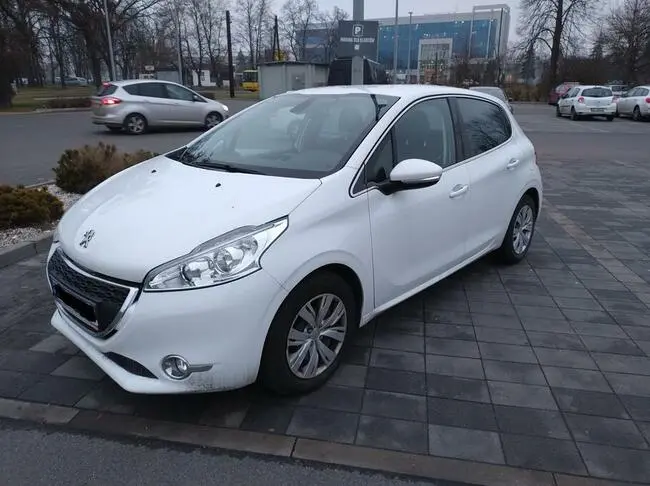 Peugeot 208 208 1.4 HDI Active 6