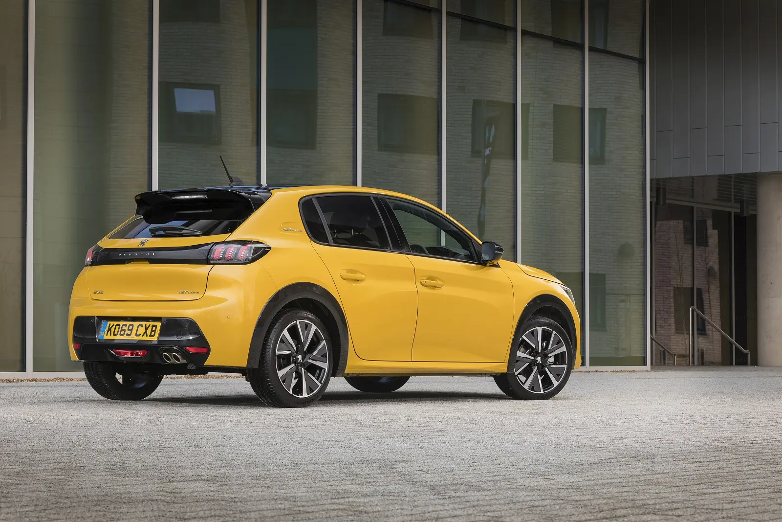 Peugeot 208 208 1.5 BlueHDi Active Dynamic 5