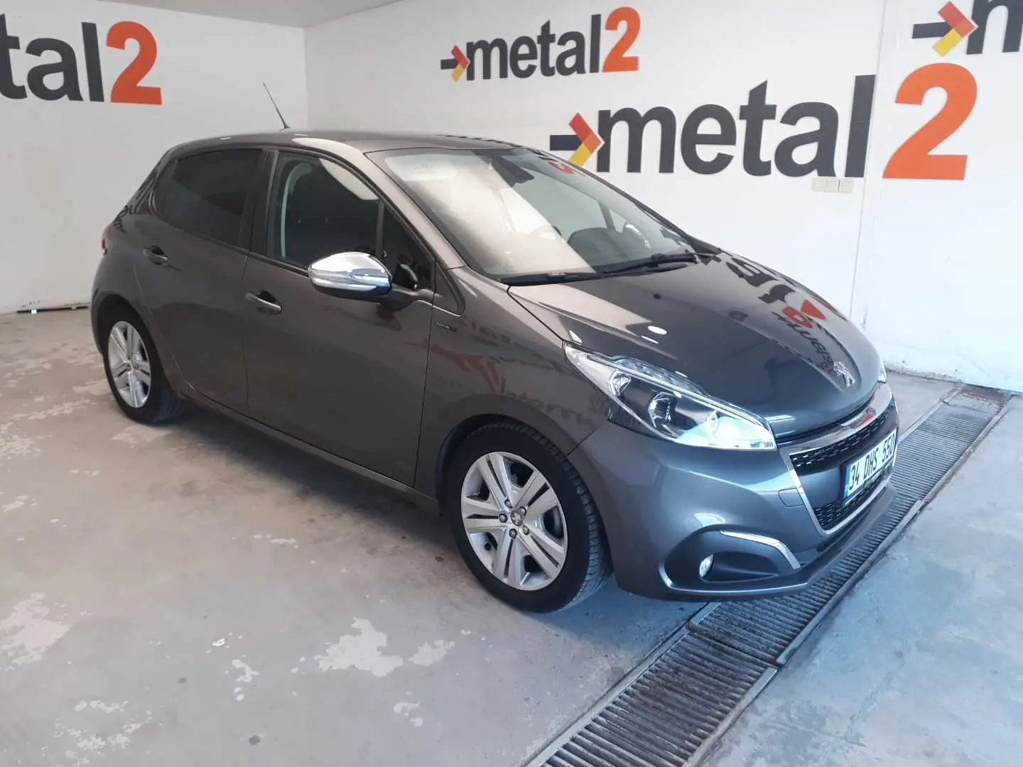 Peugeot 208 208 1.5 BlueHDi Signature Dynamic 1