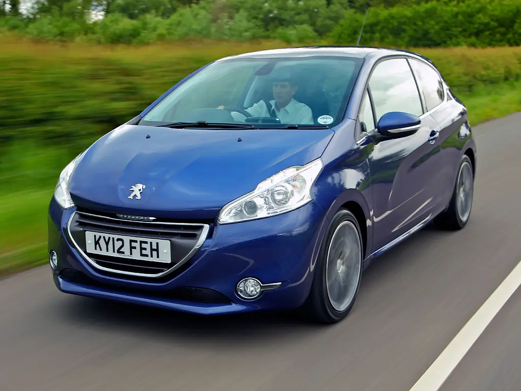 Peugeot 208 208 1.6 e-HDI Allure 4