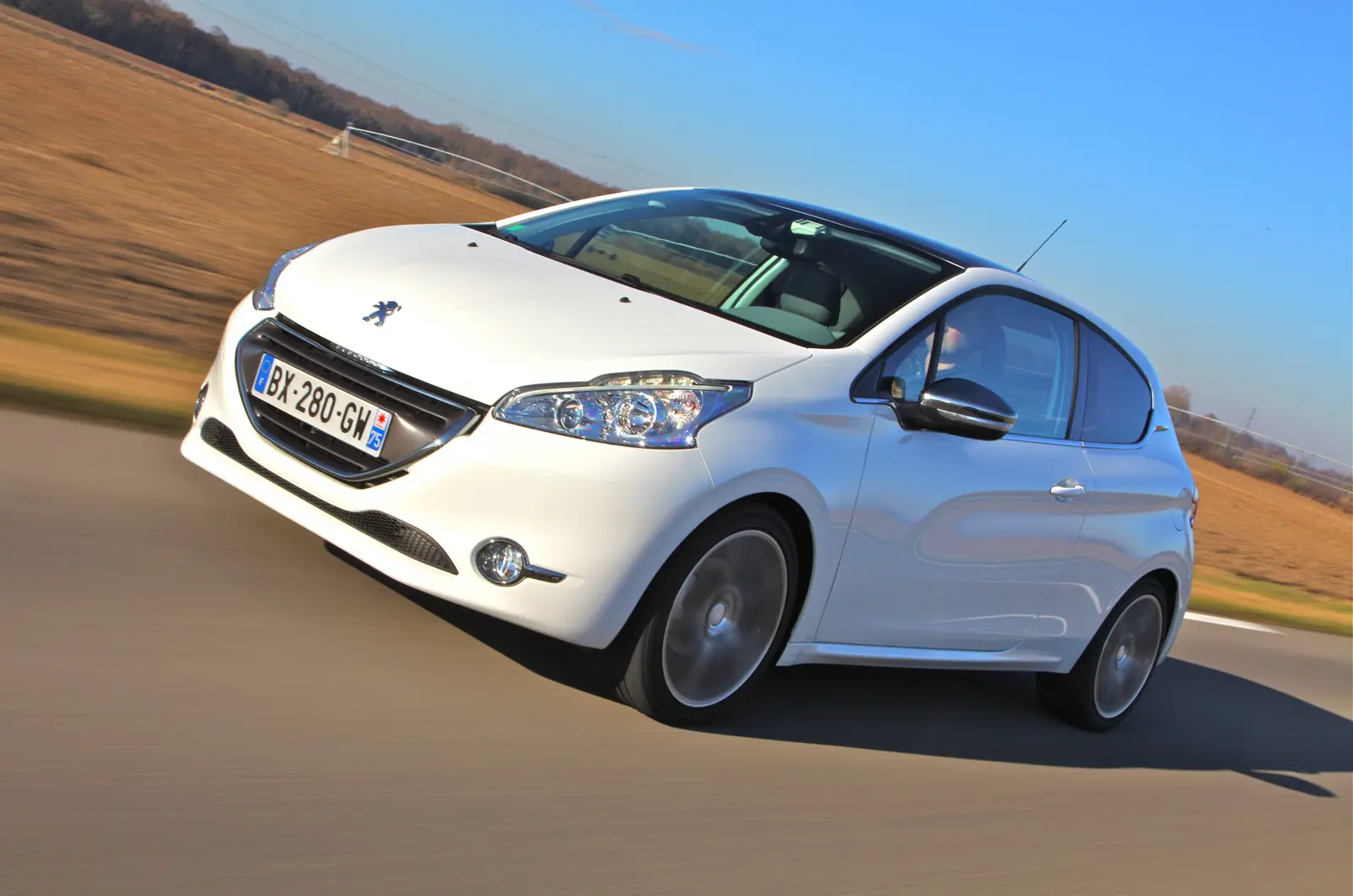 Peugeot 208 208 1.6 e-HDI Allure 6