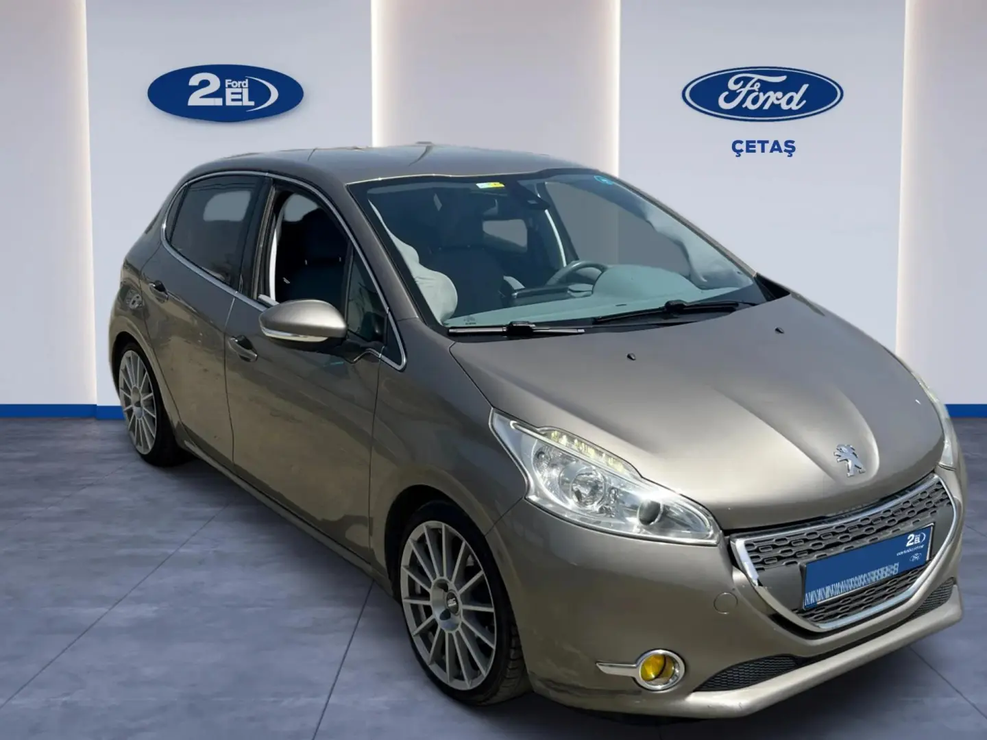 Peugeot 208 208 1.6 e-HDI Start&Stop Allure Auto6R 2