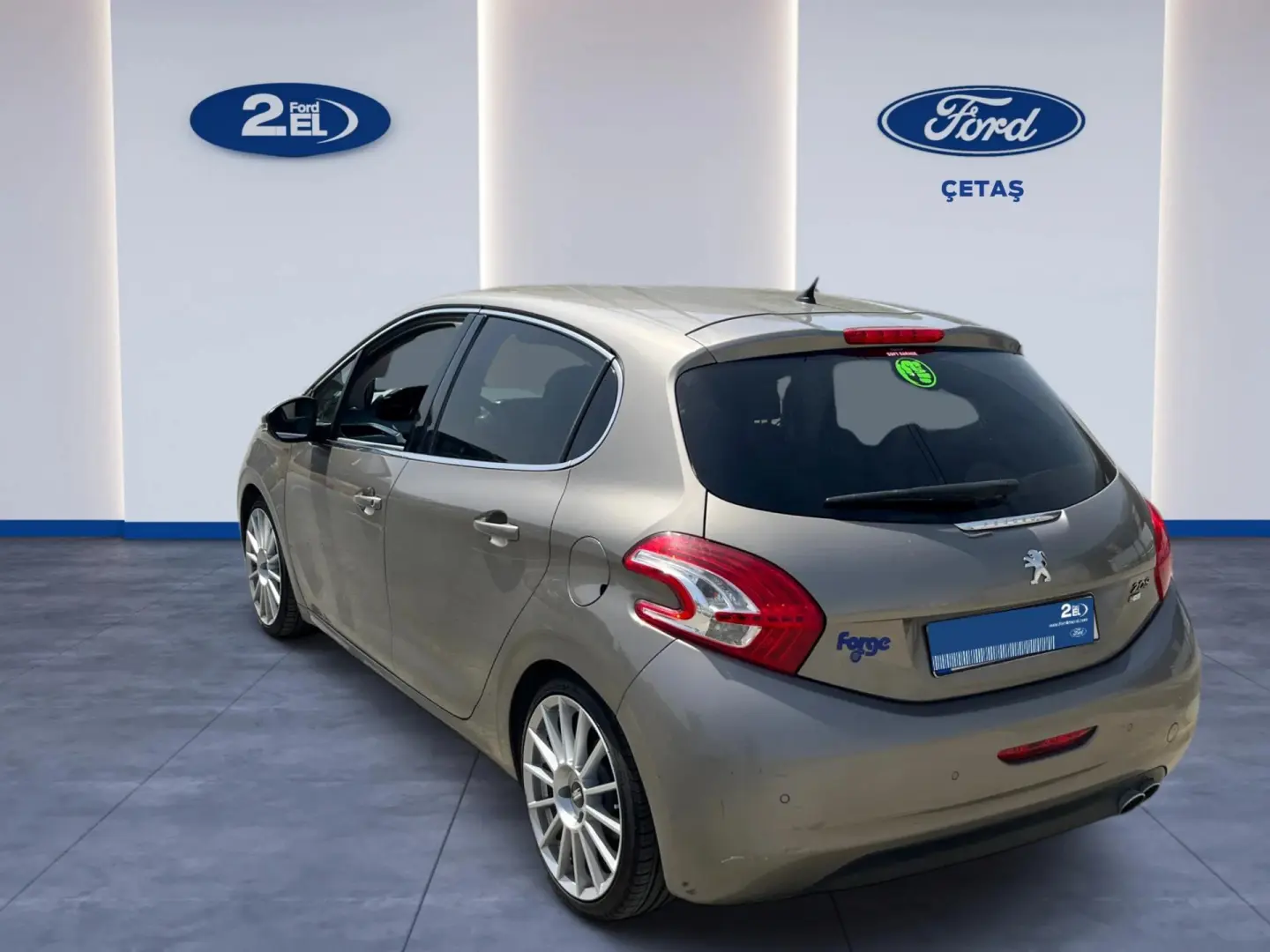 Peugeot 208 208 1.6 e-HDI Start&Stop Allure Auto6R 4