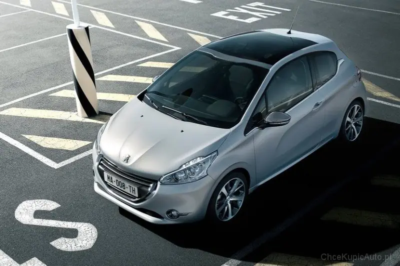 Peugeot 208 208 1.6 THP Allure 6