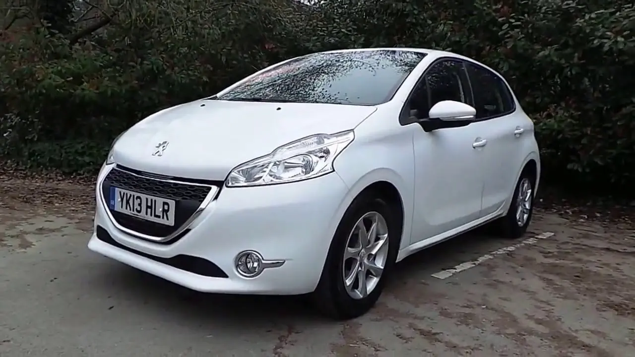 Peugeot 208 208 1.6 VTI Active Plus 5