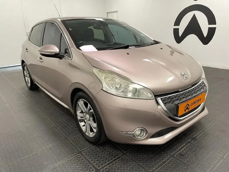 Peugeot 208 208 1.6 VTI Allure 5