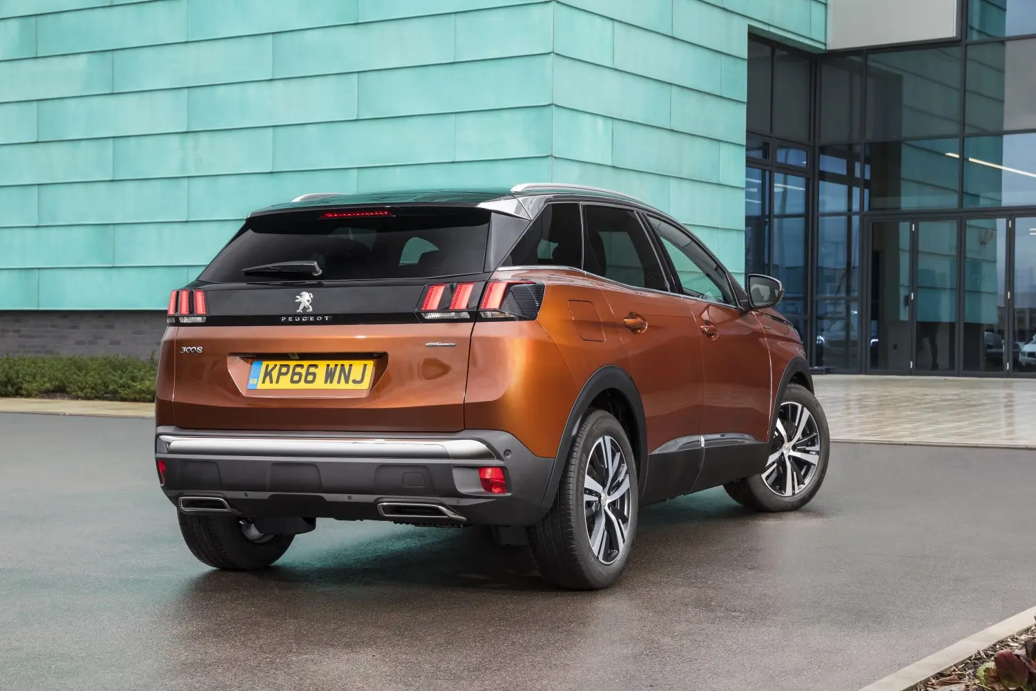 Peugeot 3008 3008 1.2 Puretech GT Line Dynamic EAT8 7