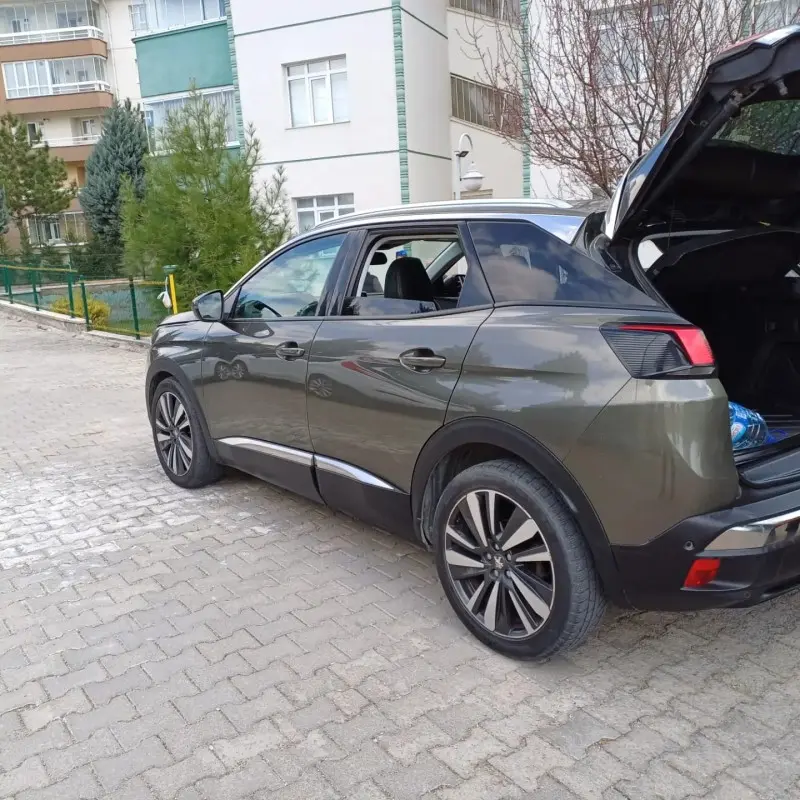 Peugeot 3008 3008 1.6 BlueHDI Allure Elegance Pack EAT6 5