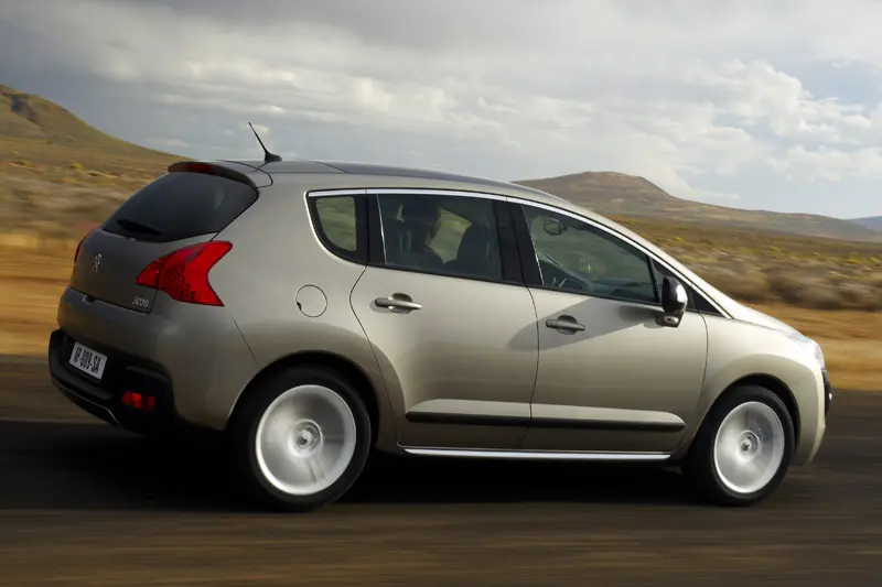 Peugeot 3008 3008 1.6 HDI Allure Auto6R 7