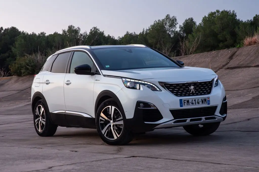 Peugeot 3008 3008 1.2 Puretech GT Line Dynamic EAT8 1