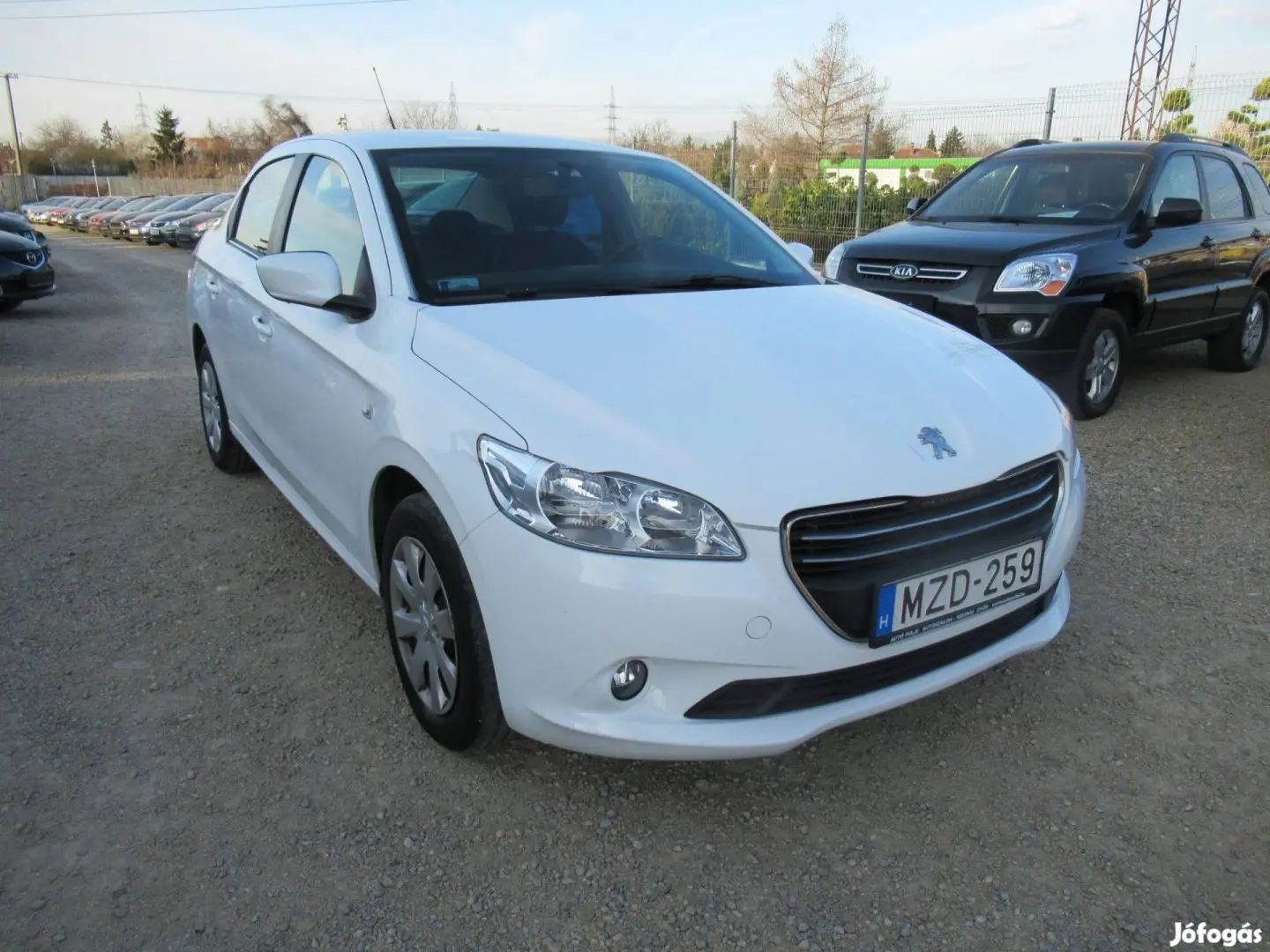 Peugeot 301 301 1.2 VTI Access 5