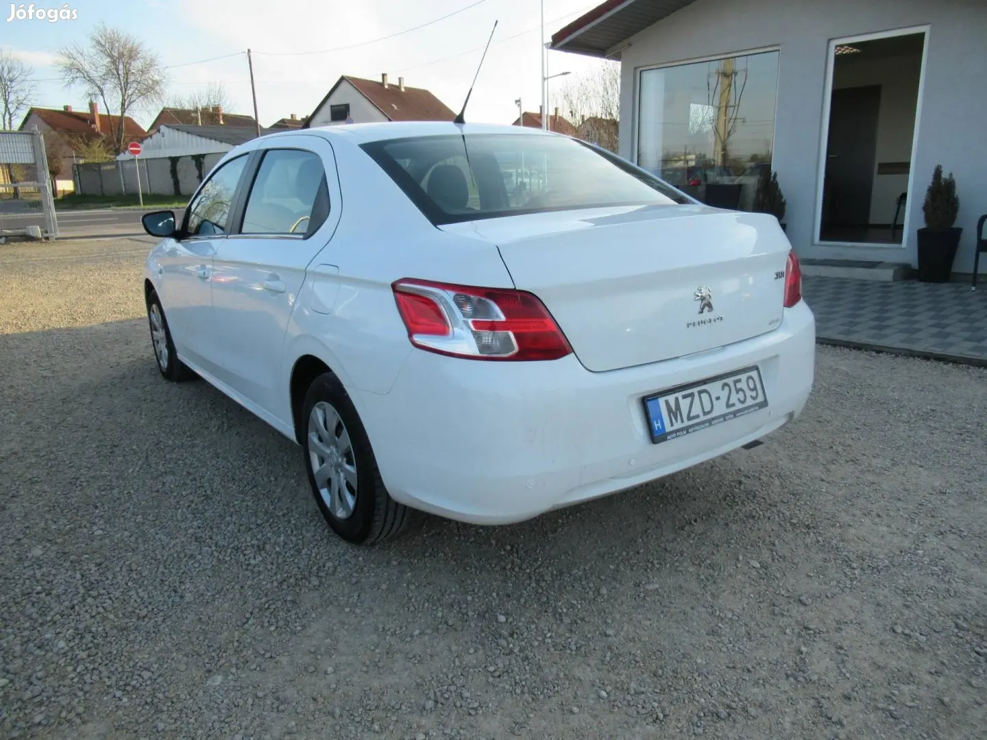 Peugeot 301 301 1.2 VTI Access 4