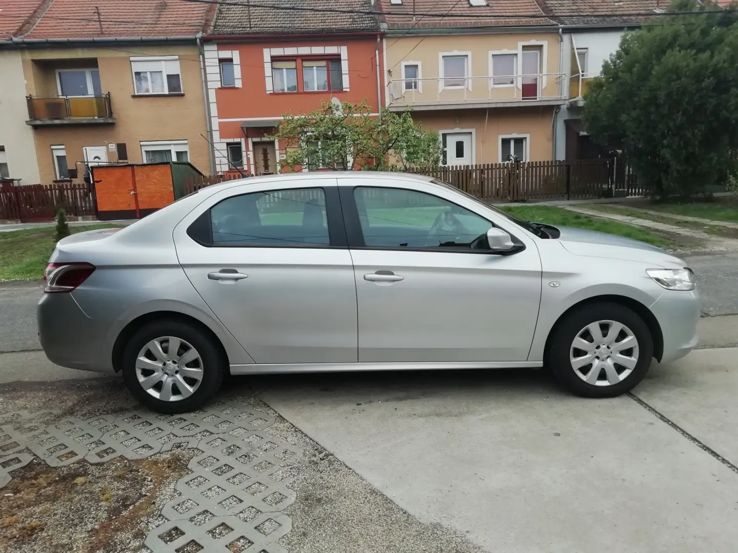 Peugeot 301 301 1.2 VTI PureTech Active 3