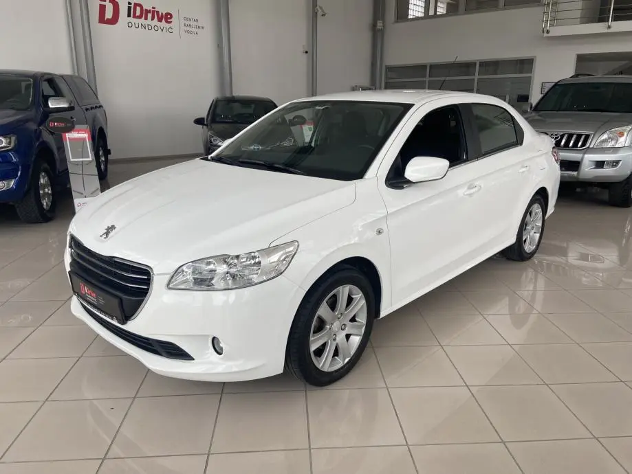 Peugeot 301 301 1.6 HDI Allure 2