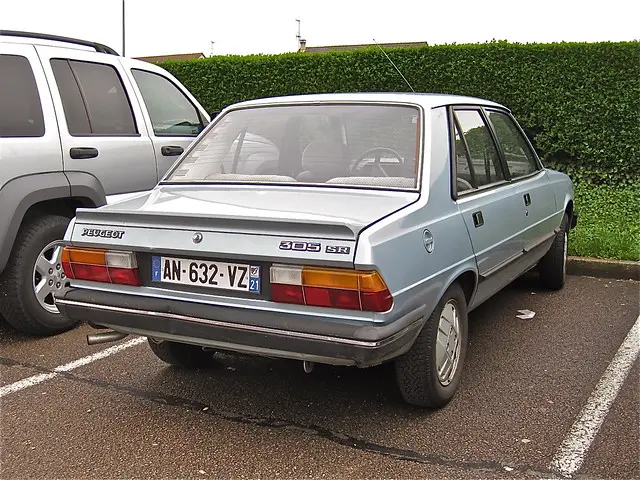 Peugeot 305 305 1.5 GR 4