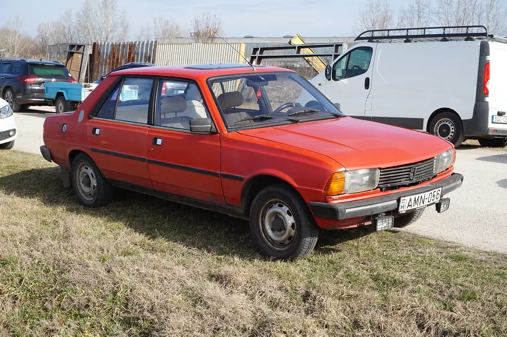 Peugeot 305 305 1.5 SR 6