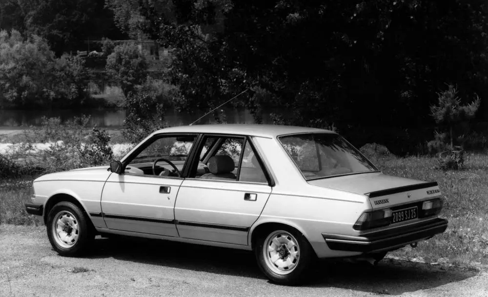 Peugeot 305 305 1.6 GT 6