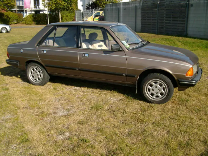 Peugeot 305 305 1.6 GT 6