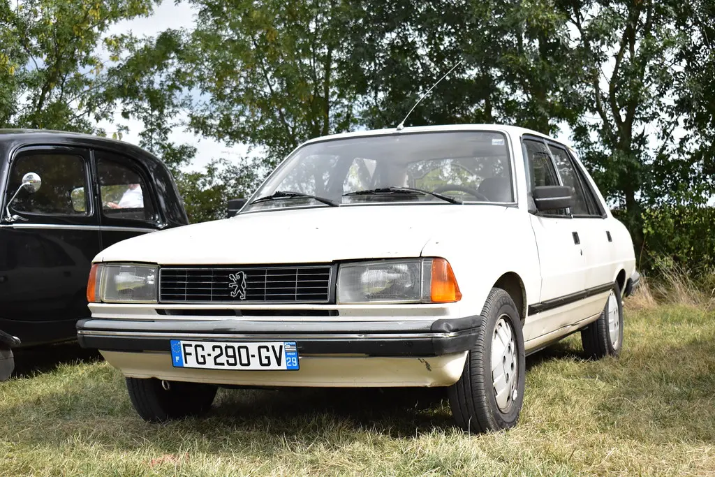 Peugeot 305 305 1.6 SR 5