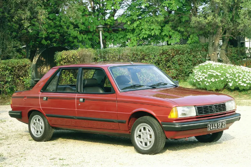 Peugeot 305 305 1.5 GR 6