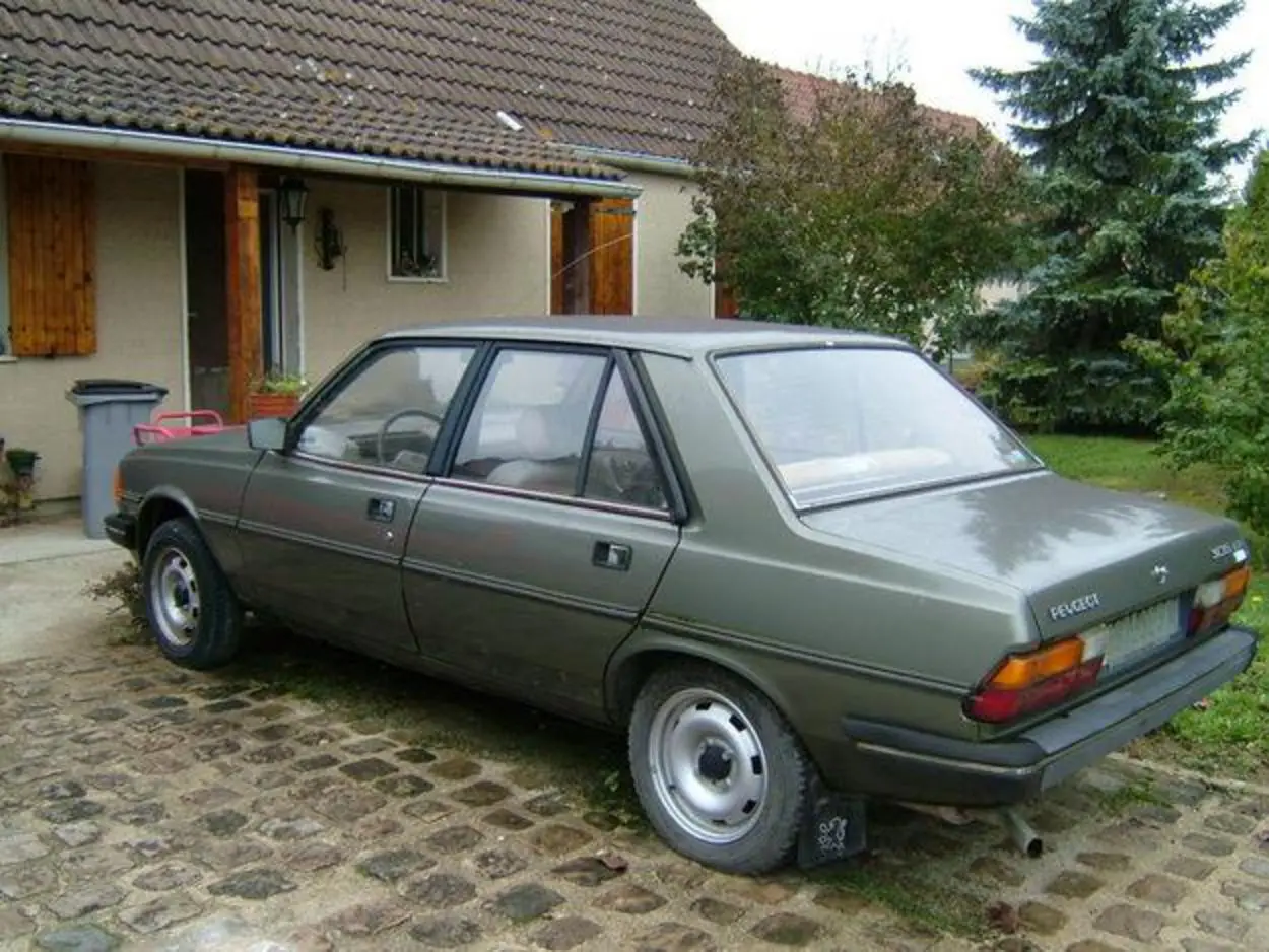 Peugeot 305 305 1.9 D GR 6