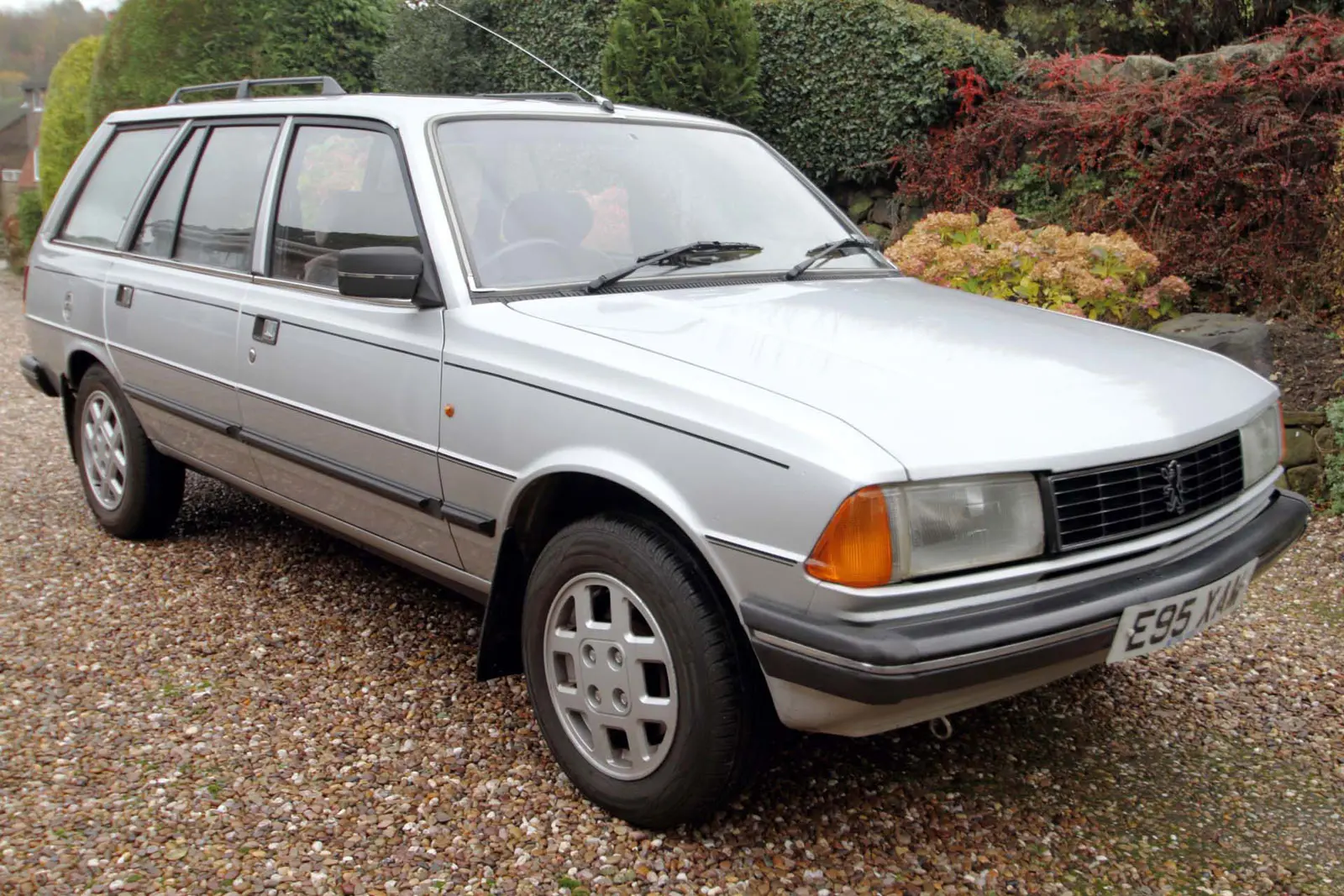 Peugeot 305 305 1.9 D GR 4