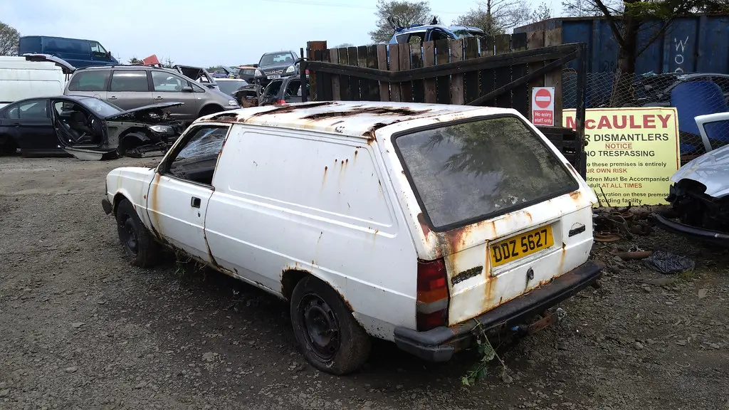 Peugeot 305 305 1.9 D GR 4