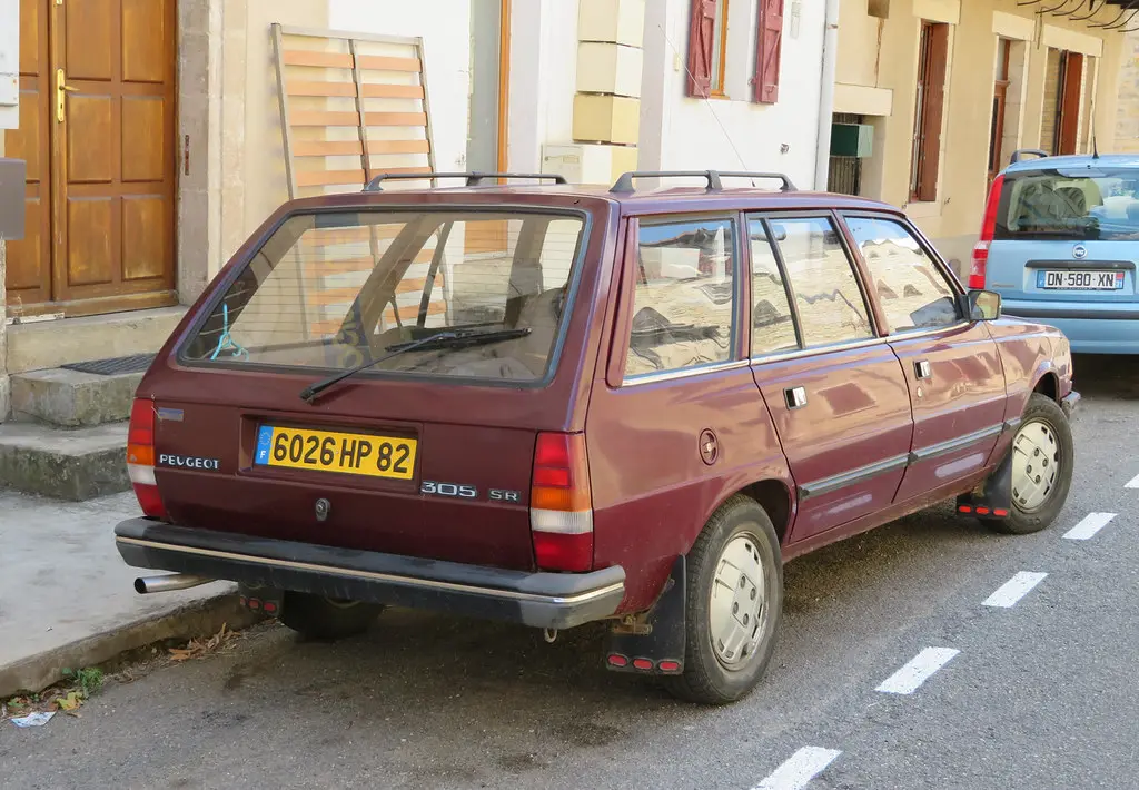 Peugeot 305 305 1.6 SR 3