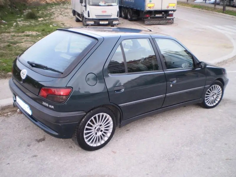 Peugeot 306 306 1.6 XR 3