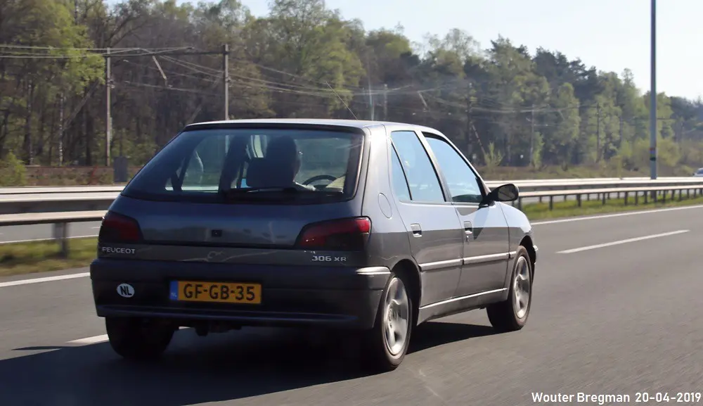 Peugeot 306 306 1.6 XR 6