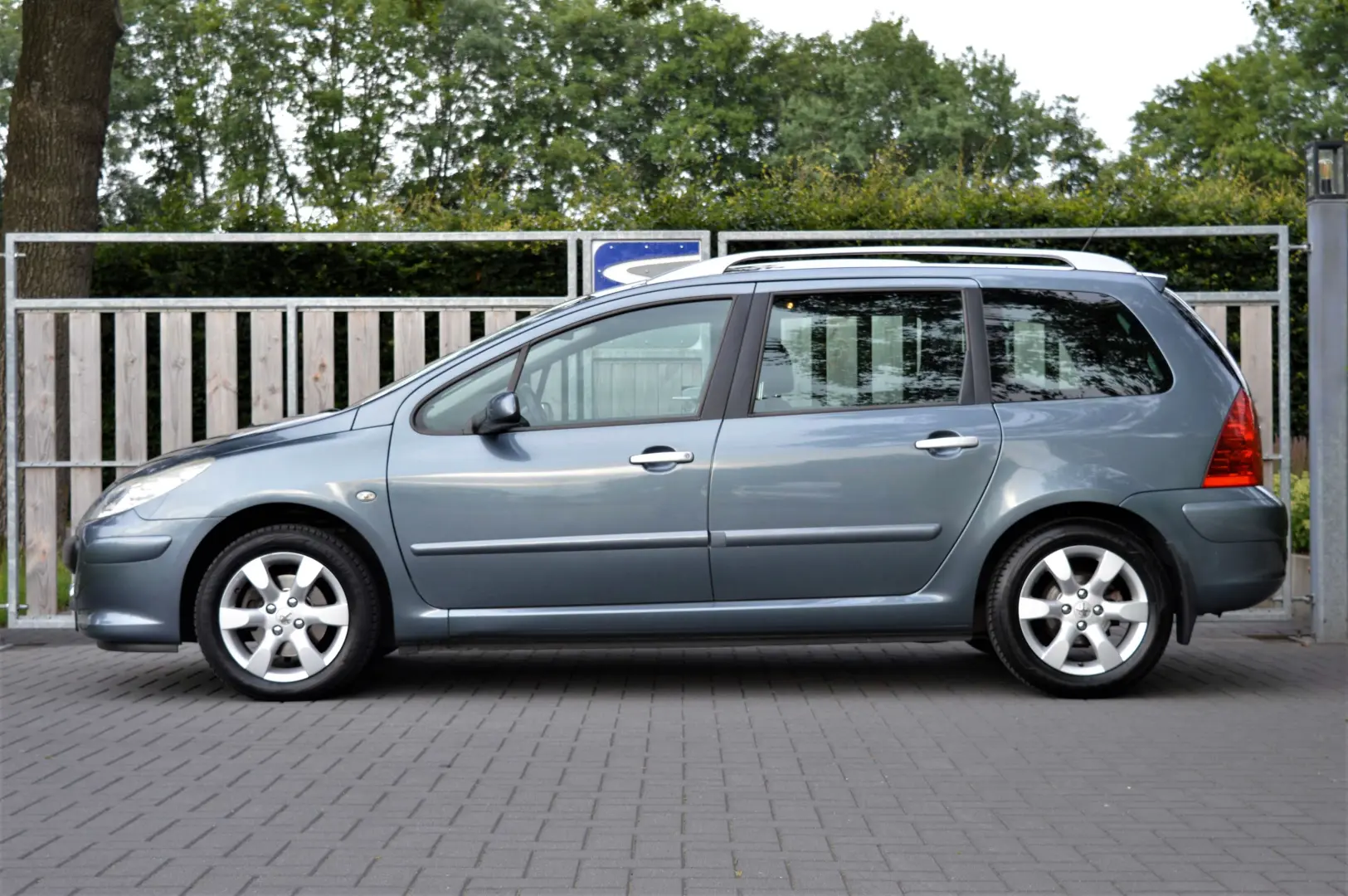 Peugeot 307 307 2.0 Pack 7