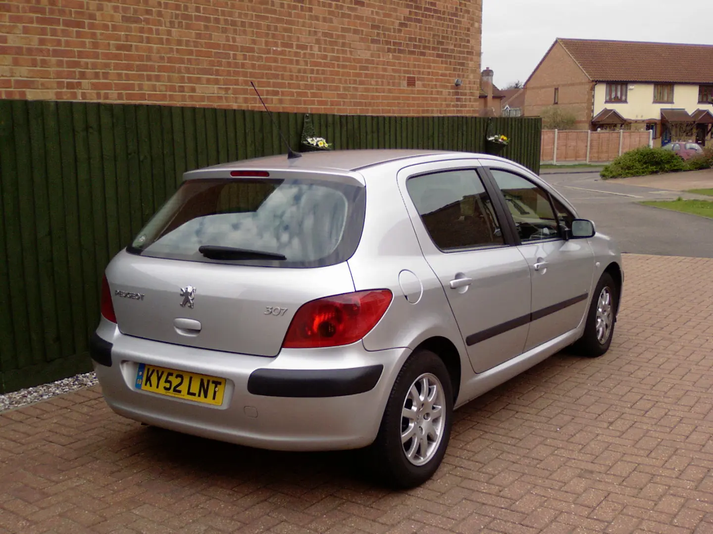 Peugeot 307 307 2.0 XT 0