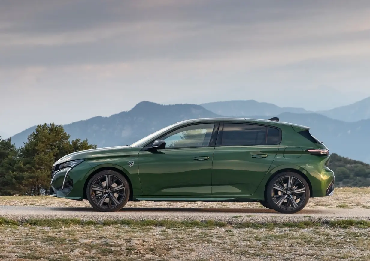 Peugeot 308 308 1.2 Puretech GT EAT8 1