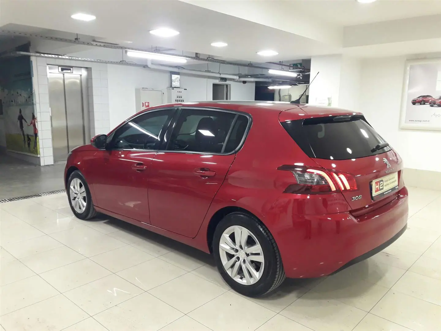 Peugeot 308 308 1.2 PureTech Stop&Start Style Tech EAT8	 1