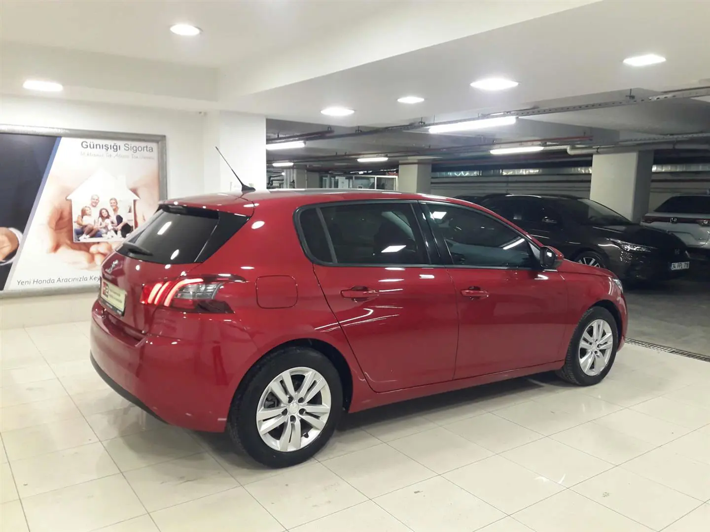 Peugeot 308 308 1.2 PureTech Stop&Start Style EAT8 6