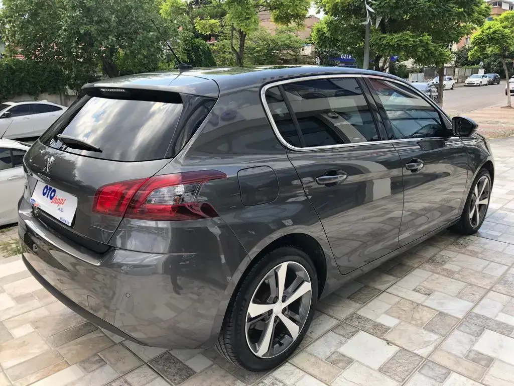Peugeot 308 308 1.2 PureTech Stop&Start Style Tech EAT8	 6