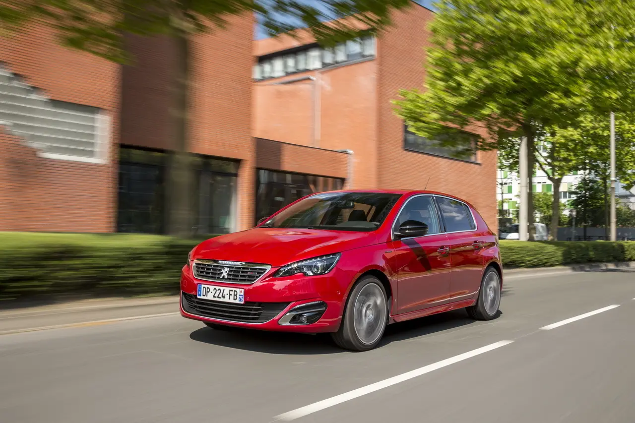 Peugeot 308 308 1.6 BlueHDI Active EAT6 4