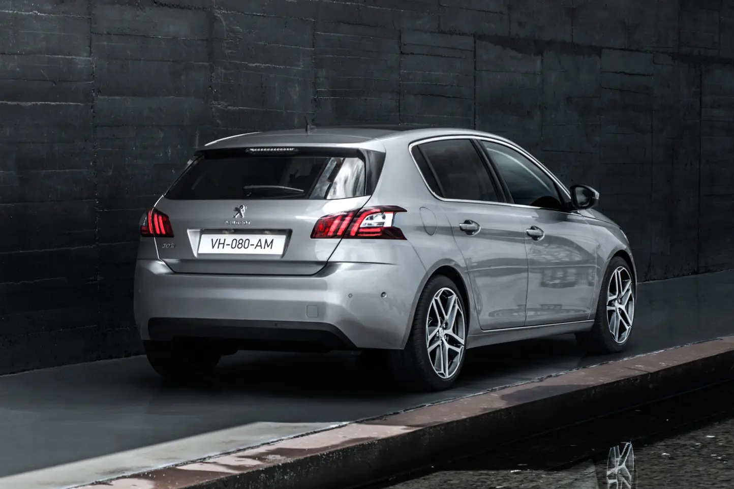 Peugeot 308 308 1.6 BlueHDI Active EAT6 0