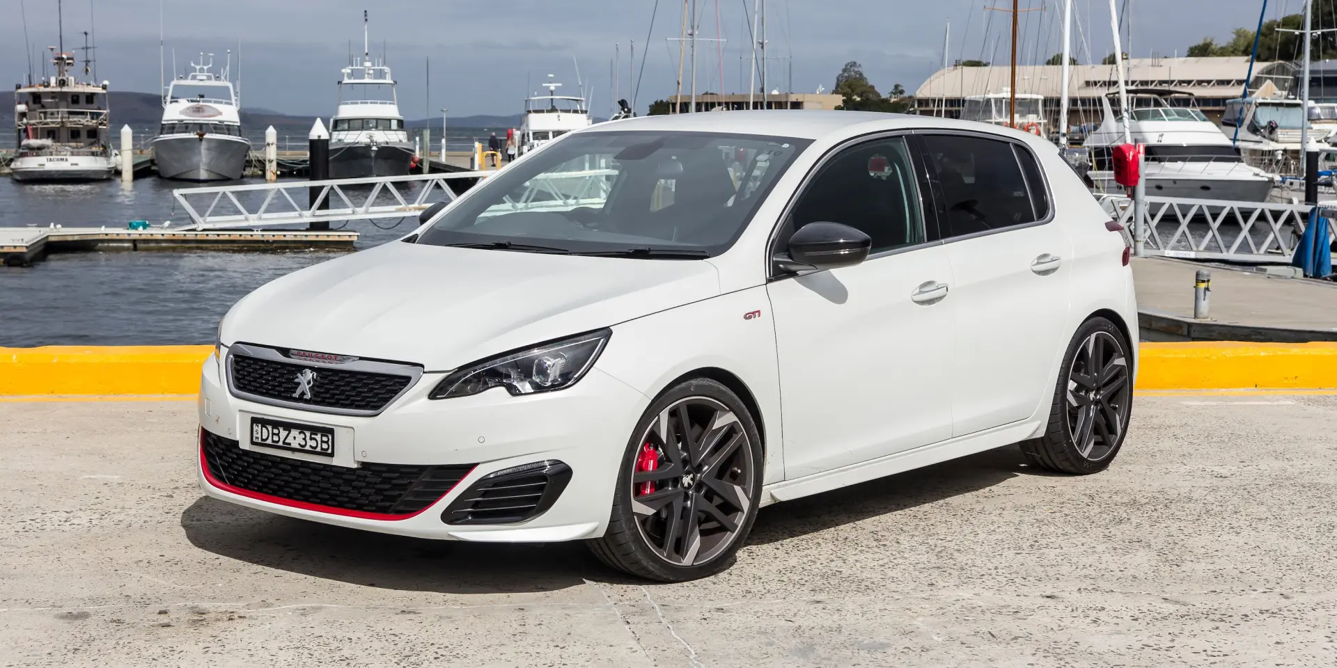 Peugeot 308 308 1.6 THP Start&Stop GTI by Peugeot Sport 2