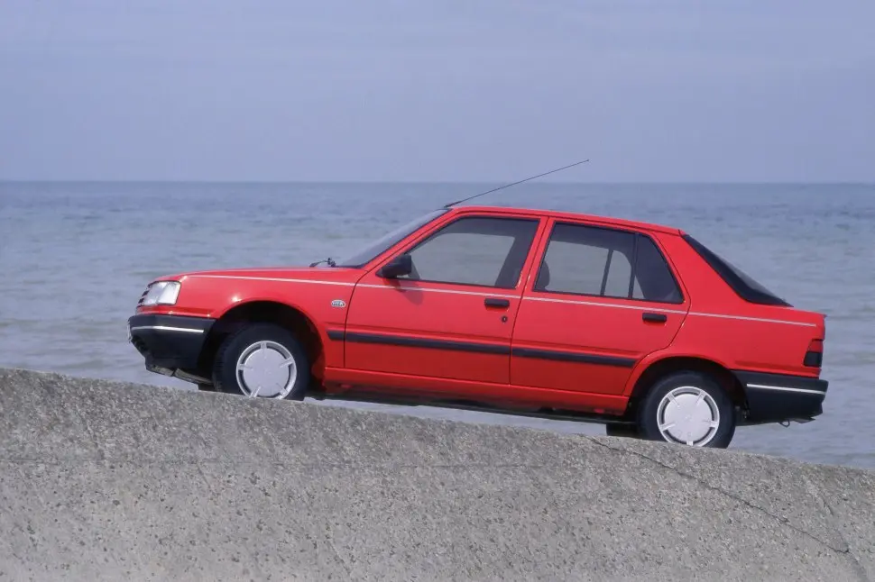 Peugeot 309 309 1.9 GTI 4