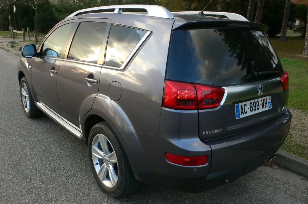 Peugeot 4007 4007 2.2 HDI Premium Pack 6