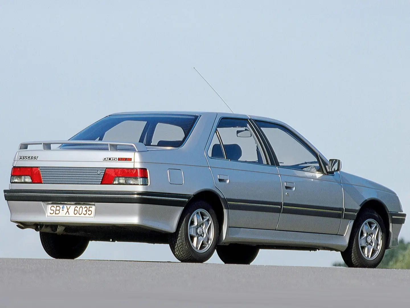 Peugeot 405 405 1.8 GR 6