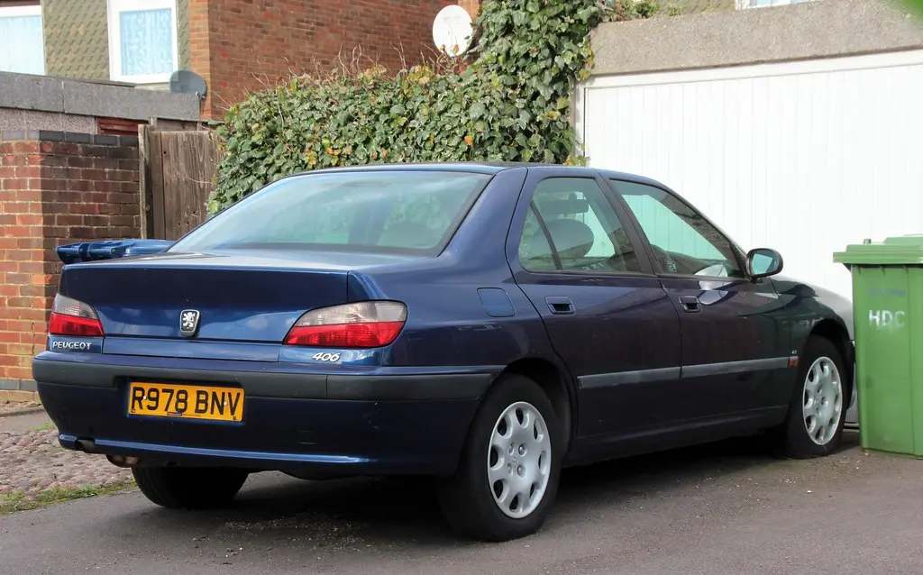 Peugeot 406 406 1.6 SR 1
