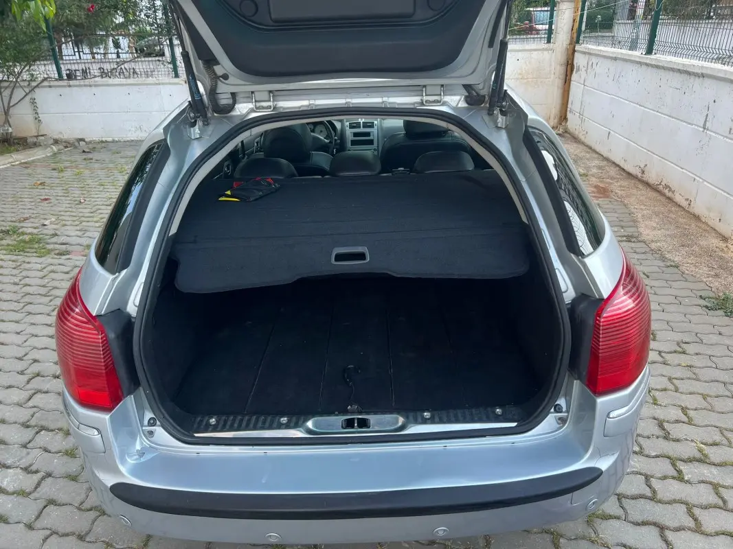Peugeot 407 407 2.0 HDI Executive Tiptronic 5
