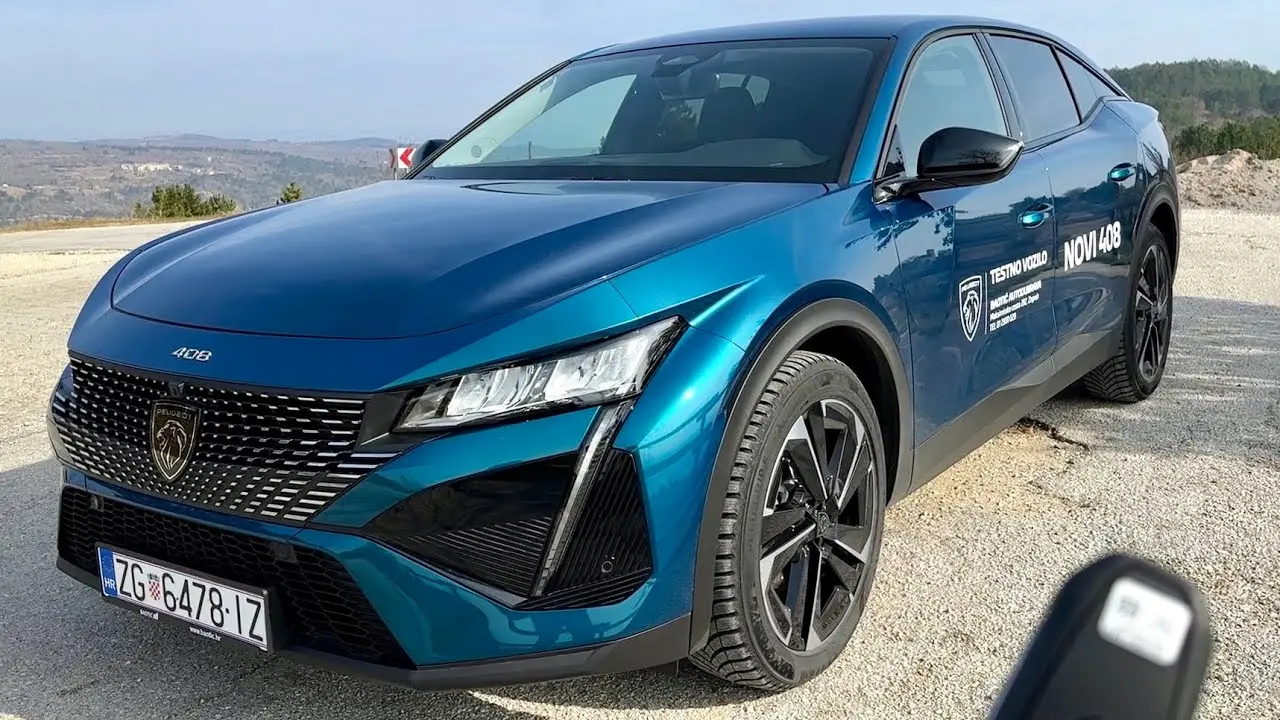 Peugeot 408 408 1.2 Puretech Allure EAT8 4