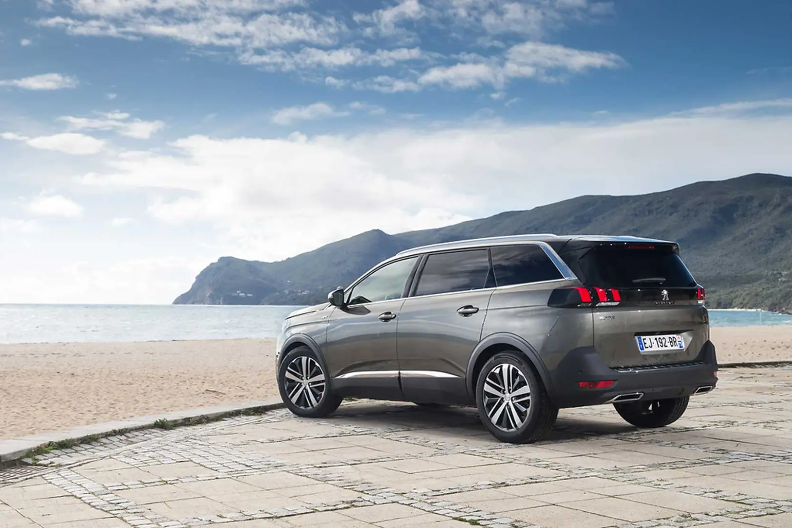 Peugeot 5008 5008 1.2 PureTech Start&Stop Active SkyPack EAT6 5