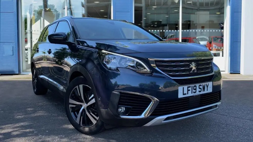 Peugeot 5008 5008 1.5 BlueHDI Allure Selection EAT6 2