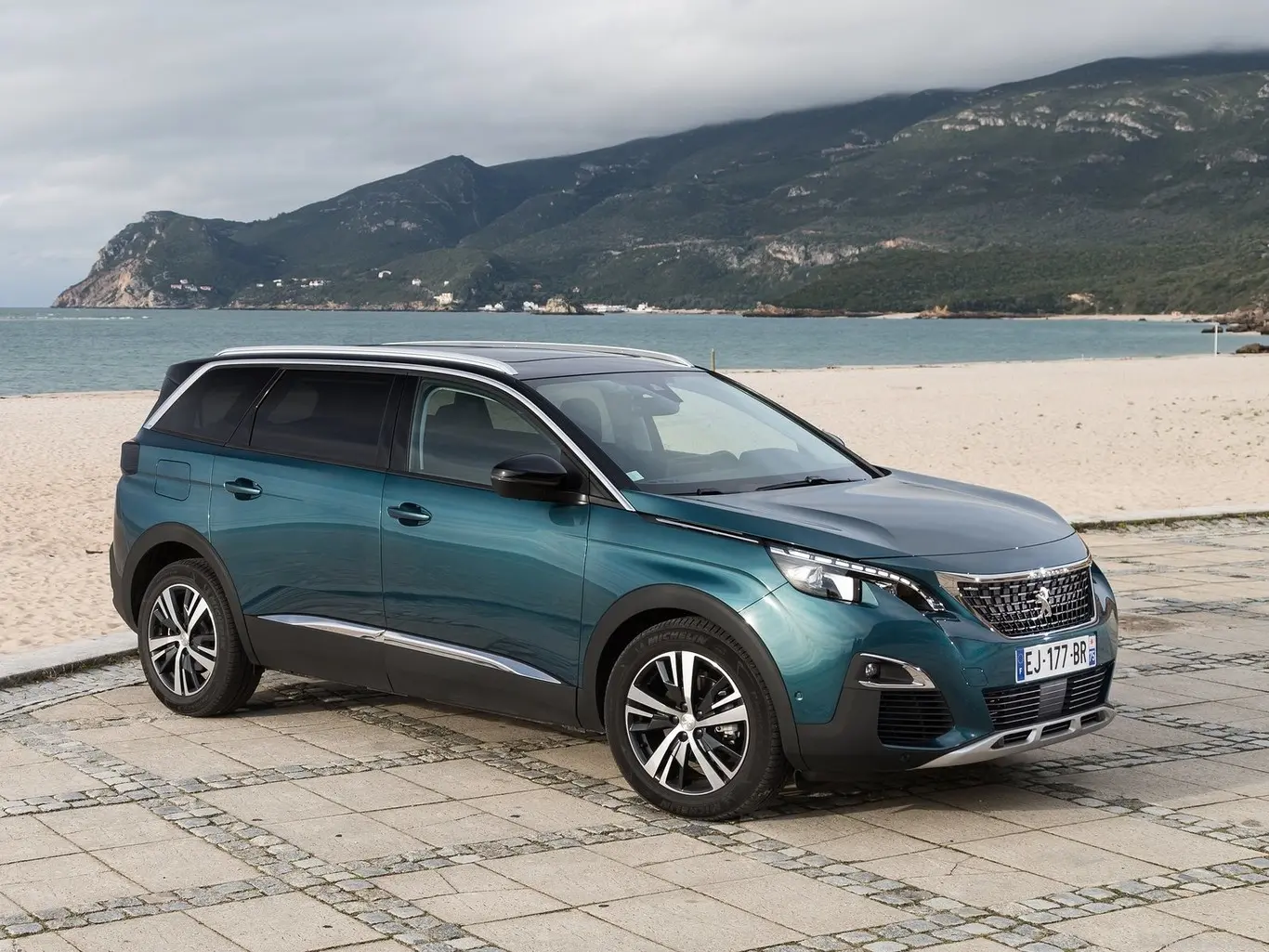 Peugeot 5008 5008 1.5 BlueHDI GT Line EAT8 4